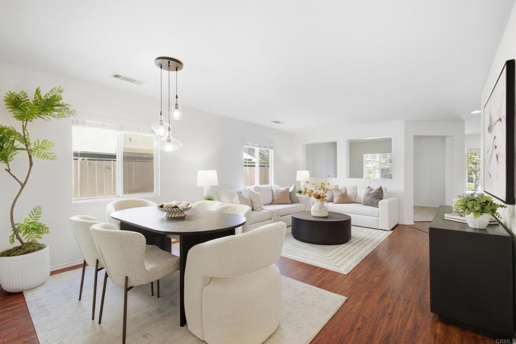 1009 Longfellow Court