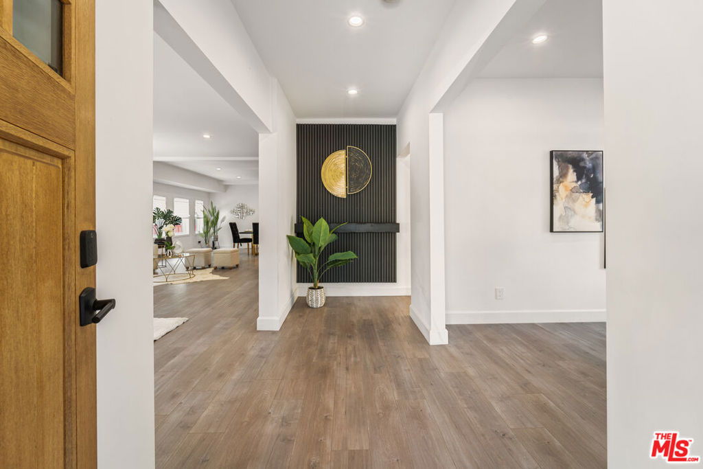 Properties 2 1665 S Kingsley Drive