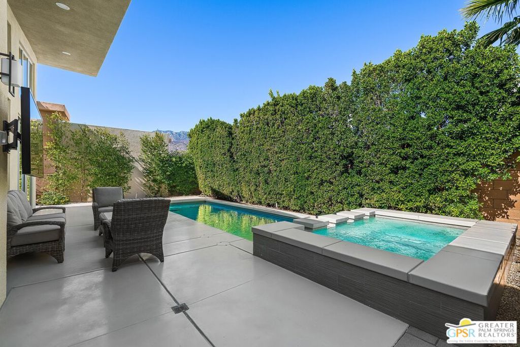 Escena - Residential