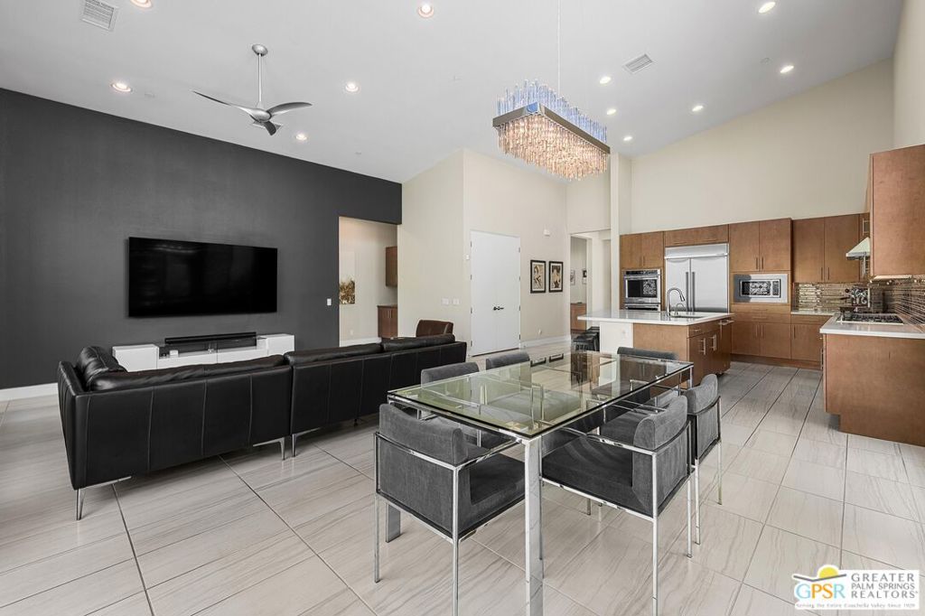 Escena - Residential