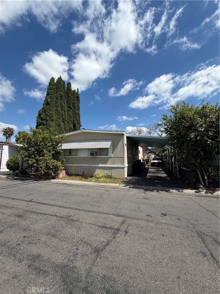 320 N Park Vista SPC 81 81