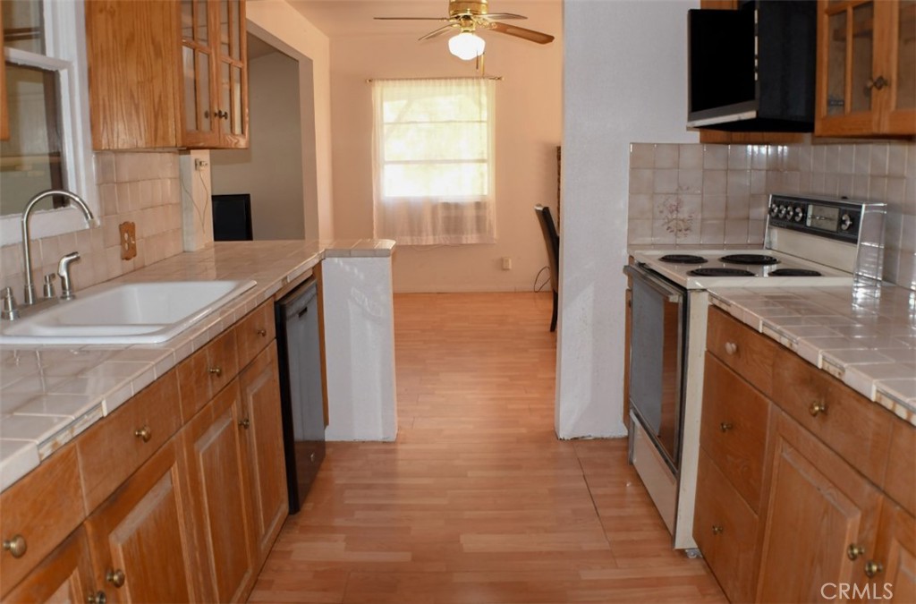 Properties 2 30344 Bouquet Canyon