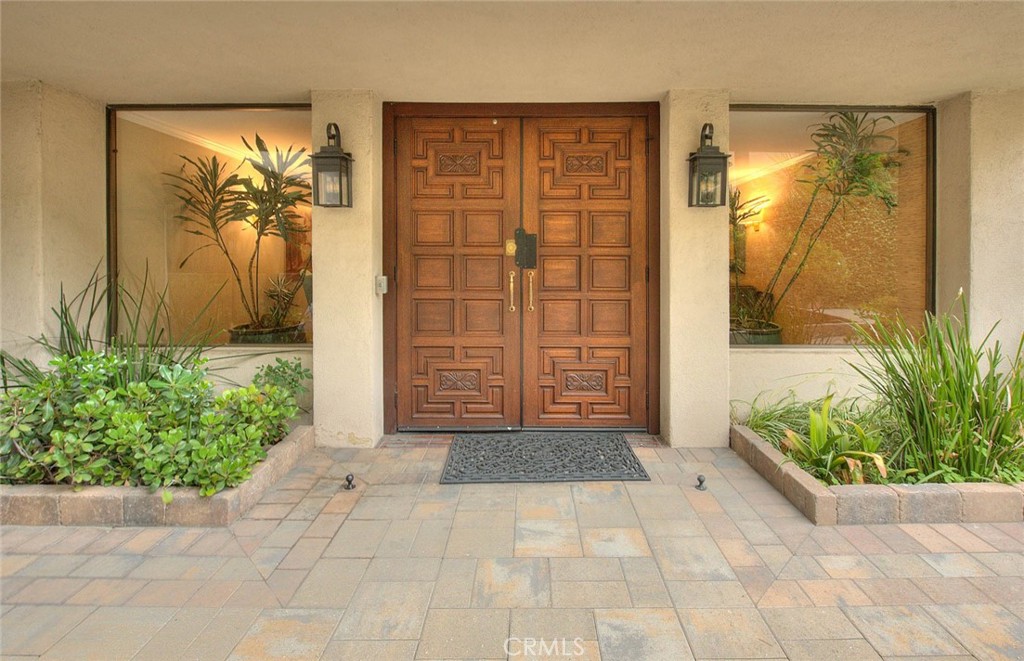 330 W California Boulevard 111