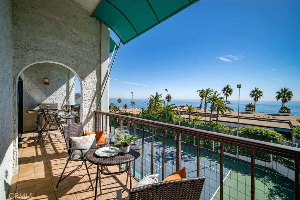 Malibu, California 90265, United States, 2 Bedrooms Bedrooms, ,2 BathroomsBathrooms,Residential,Active,212524