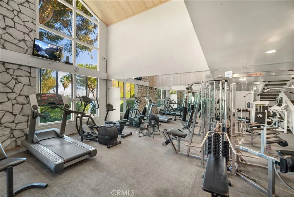 Malibu, California 90265, United States, 2 Bedrooms Bedrooms, ,2 BathroomsBathrooms,Residential,Active,212524