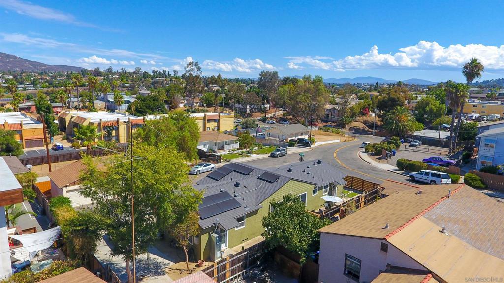 4992 4994 Comanche Drive