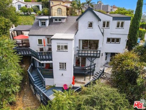 Photo of 1735 Lucile Avenue, Los Angeles, CA 90026 (MLS # 26104556)