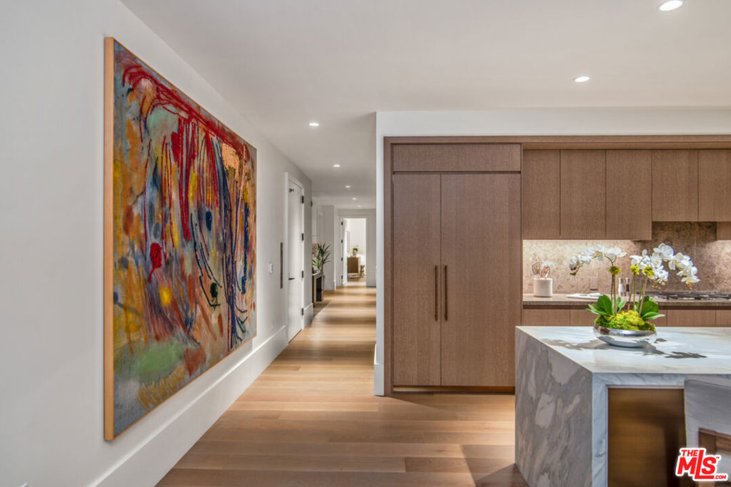 8420 W Sunset Boulevard 505