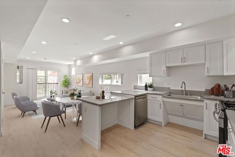 Photo of 1409 N Hobart Boulevard #104, Los Angeles, CA 90027 (MLS # 26640057)