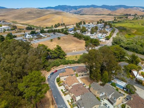 Tiny photo for 509 Quinn CT, Morro Bay, CA 93442 (MLS # PI26109932)