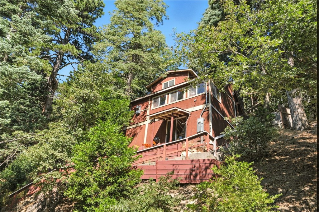 782 Virginia Court