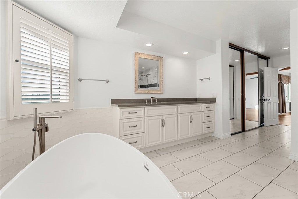 22971 Tiagua, Mission Viejo CA 92692 - Photo 32