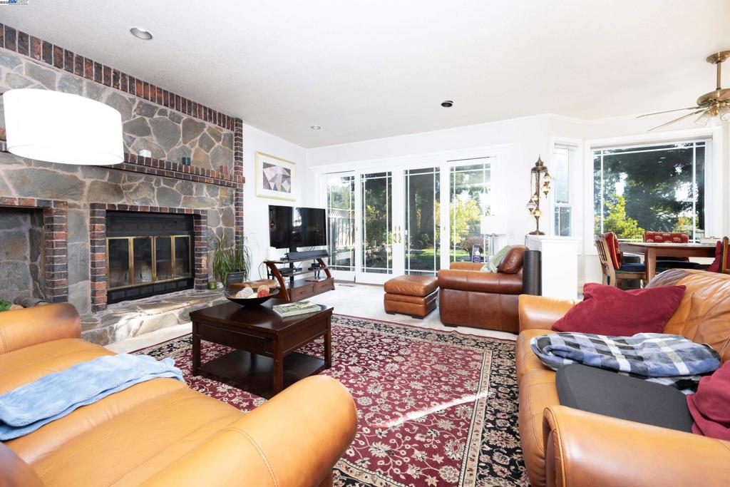 BLACKHAWK COUNTRY CLUB - Residential
