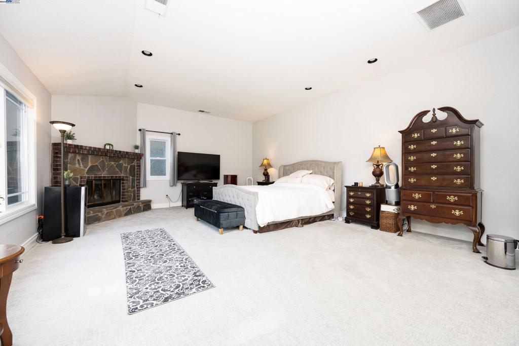 BLACKHAWK COUNTRY CLUB - Residential