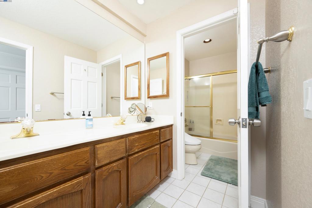 BLACKHAWK COUNTRY CLUB - Residential
