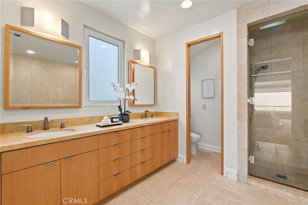 1554 E Oceanfront, Newport Beach CA 92661 - Photo 33