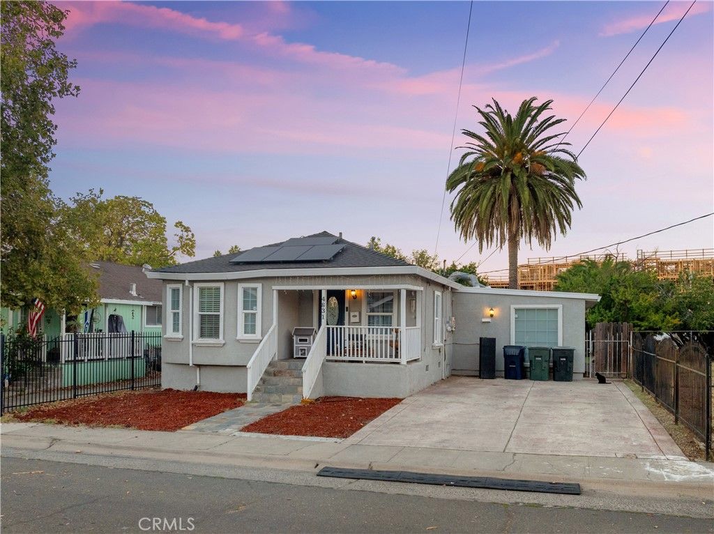 Photo of 4631 11th Ave, Sacramento, CA 95820 (MLS # SW25236300)