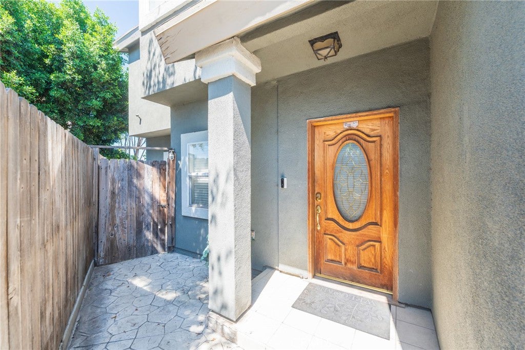 11137 S Freeman F
