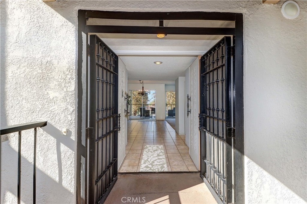 3243 San Amadeo 2F