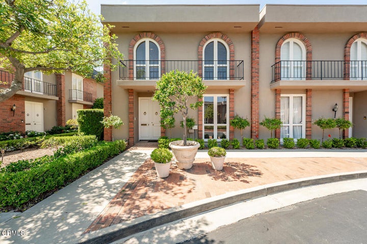 Photo 1 of 36 — 1127 S Orange Grove Boulevard, Pasadena, CA 91105