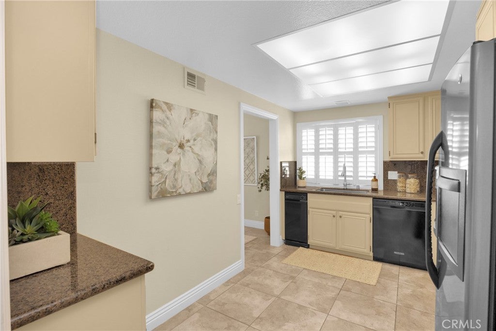 28013 Espinoza, Mission Viejo CA 92692 - Photo 21