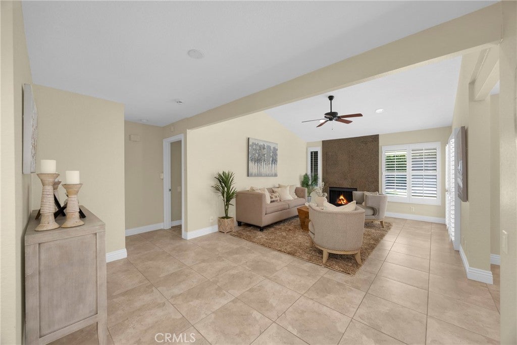 28013 Espinoza, Mission Viejo CA 92692 - Photo 9