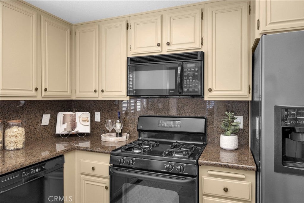 28013 Espinoza, Mission Viejo CA 92692 - Photo 18