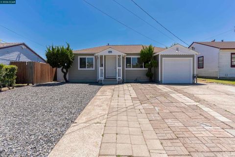 Photo of 1331 Carlson Blvd BLVD, Richmond, CA 94804 (MLS # 41134995)