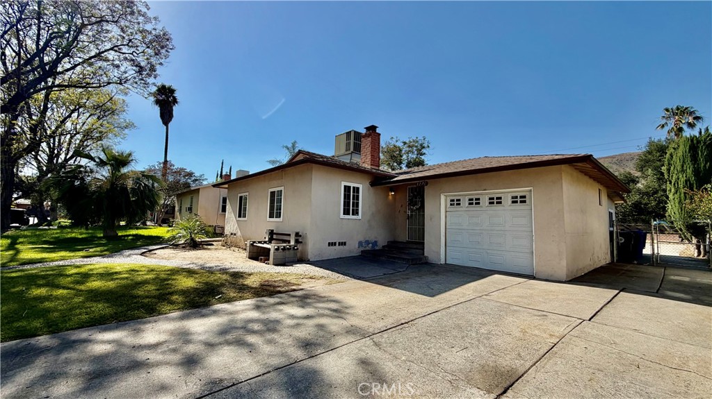 1276 W 31st