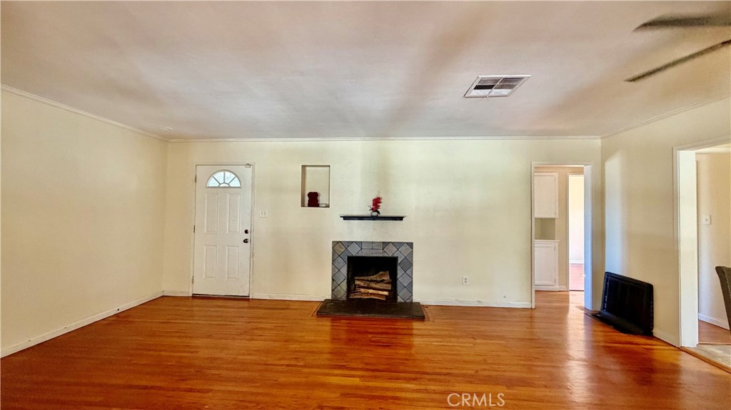 1276 W 31st