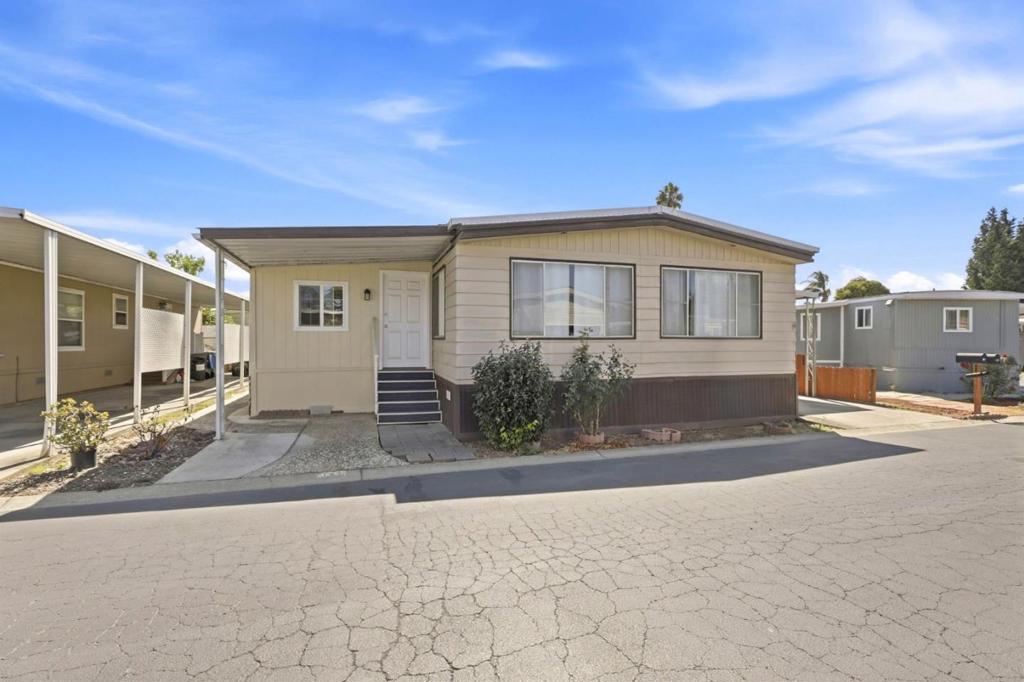 2151 Oakland Road 137