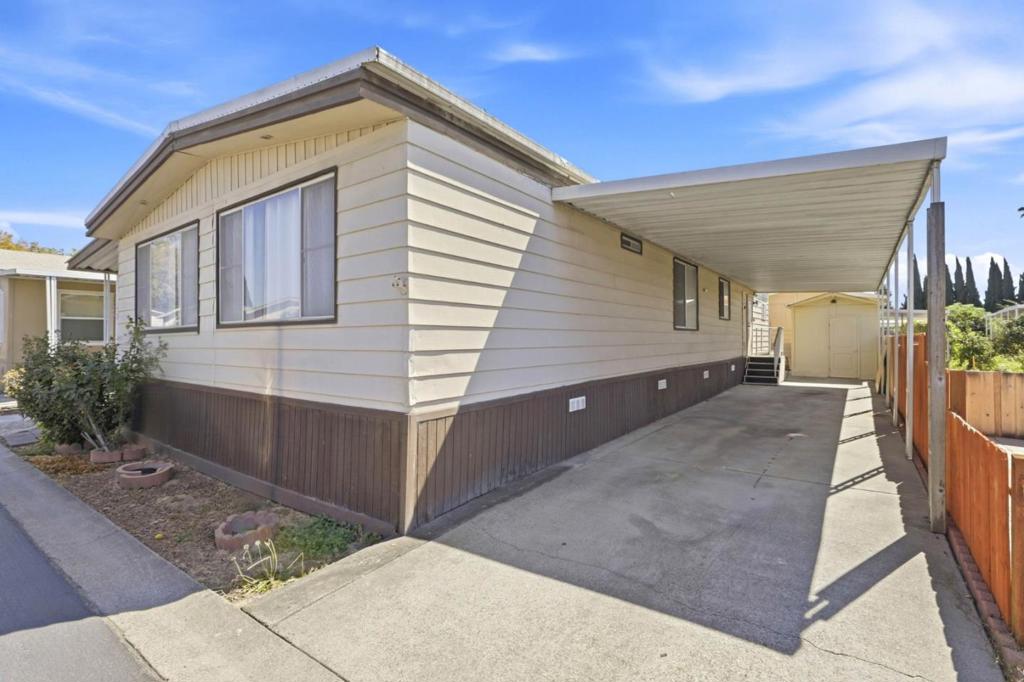 2151 Oakland Road 137
