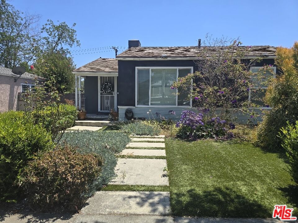 612 W Ellis Avenue