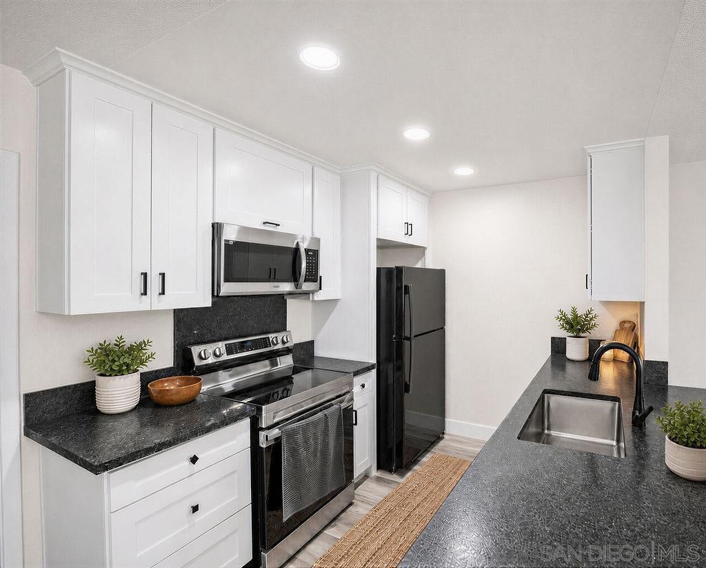 4085 48Th ST 5, San Diego CA 92105