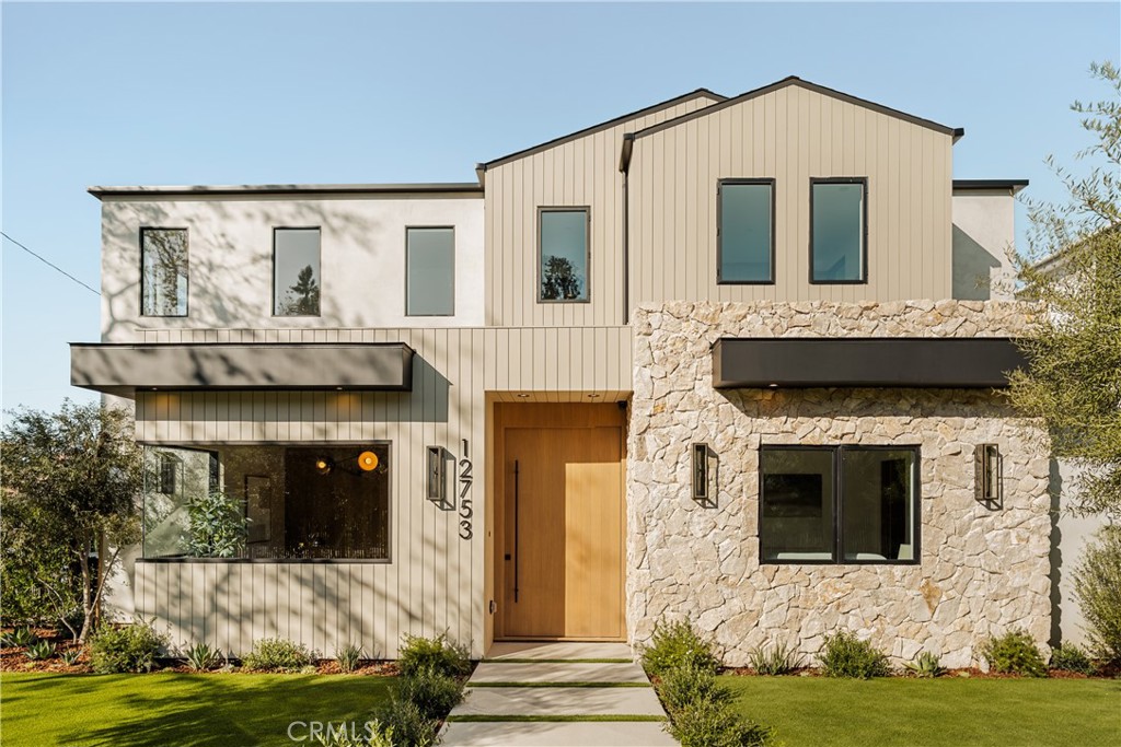 12753 Halkirk Street