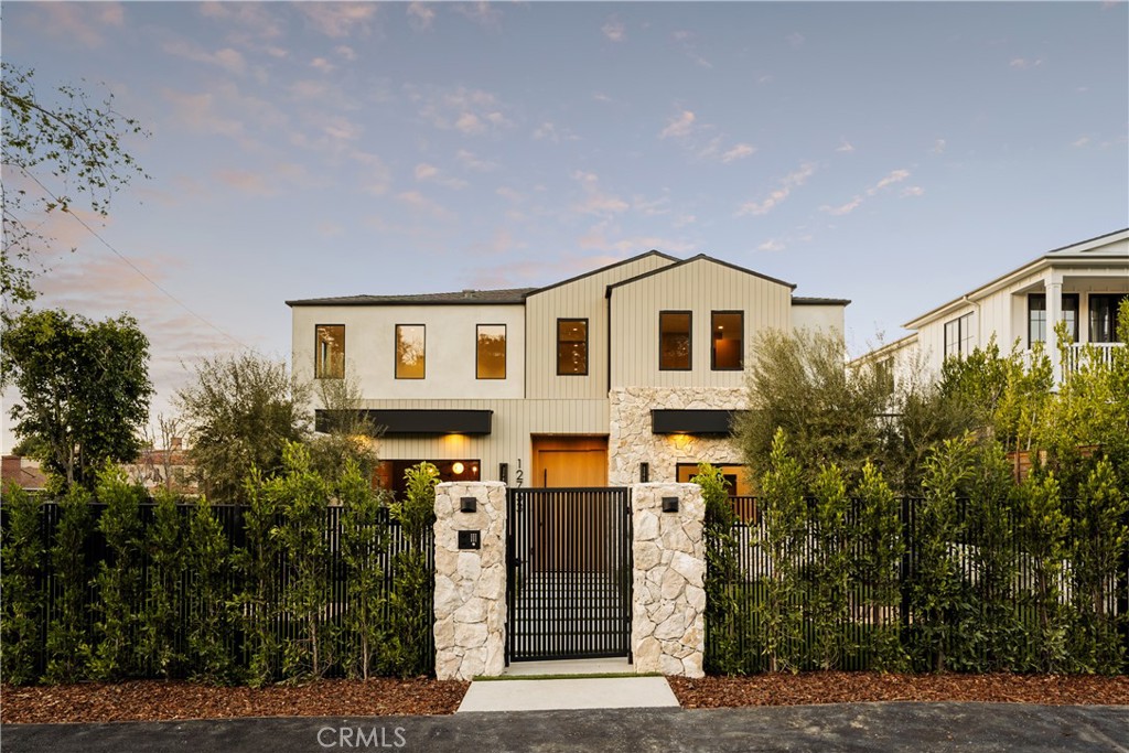 12753 Halkirk Street