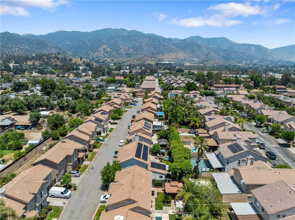 Sylmar, California 91342, United States, 5 Bedrooms Bedrooms, ,3 BathroomsBathrooms,Residential,Active,151247