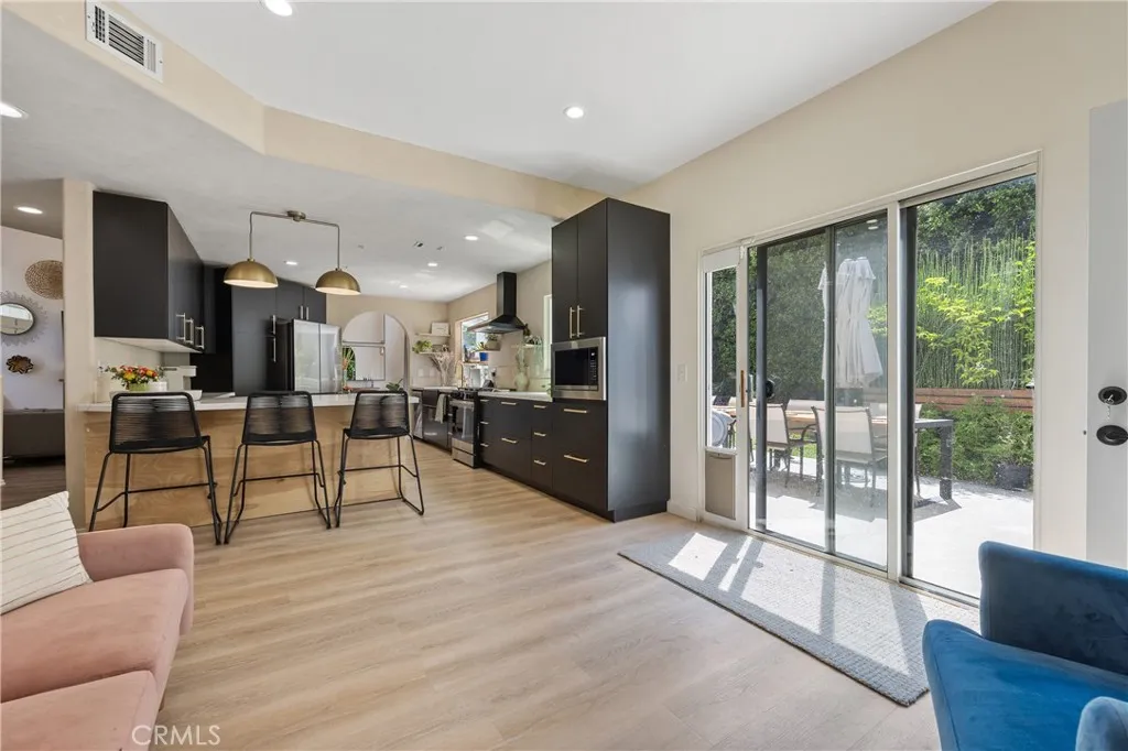 Sylmar, California 91342, United States, 5 Bedrooms Bedrooms, ,3 BathroomsBathrooms,Residential,Active,151247