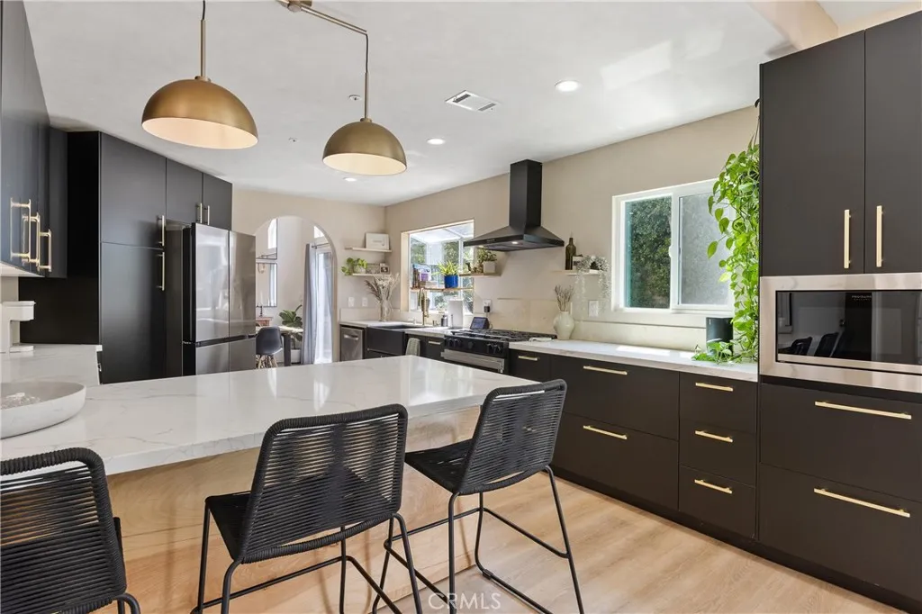 Sylmar, California 91342, United States, 5 Bedrooms Bedrooms, ,3 BathroomsBathrooms,Residential,Active,151247