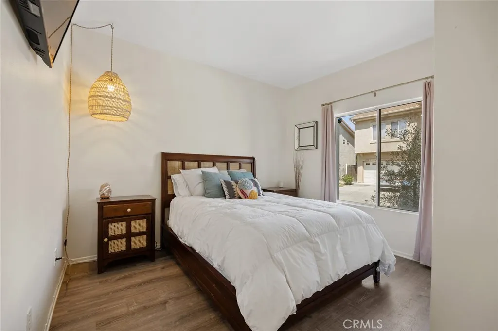 Sylmar, California 91342, United States, 5 Bedrooms Bedrooms, ,3 BathroomsBathrooms,Residential,Active,151247