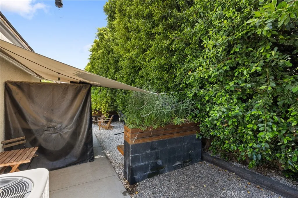 Sylmar, California 91342, United States, 5 Bedrooms Bedrooms, ,3 BathroomsBathrooms,Residential,Active,151247