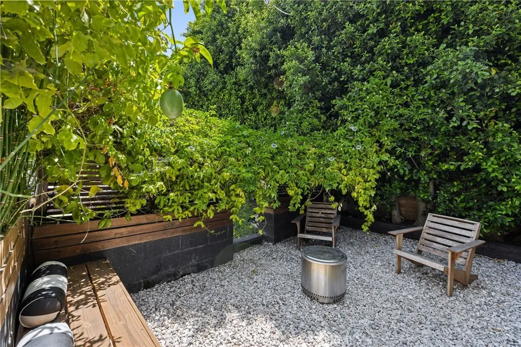 Sylmar, California 91342, United States, 5 Bedrooms Bedrooms, ,3 BathroomsBathrooms,Residential,Active,151247