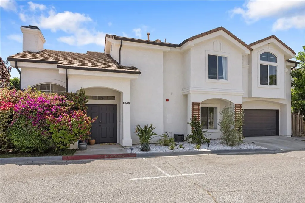 Sylmar, California 91342, United States, 5 Bedrooms Bedrooms, ,3 BathroomsBathrooms,Residential,Active,151247