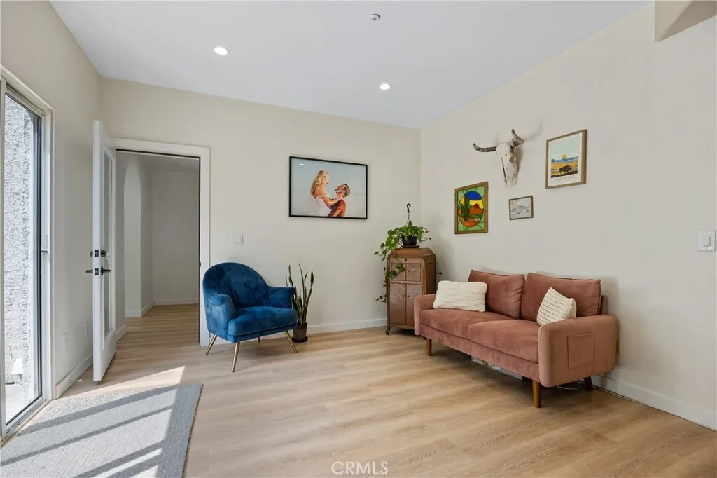 Sylmar, California 91342, United States, 5 Bedrooms Bedrooms, ,3 BathroomsBathrooms,Residential,Active,151247