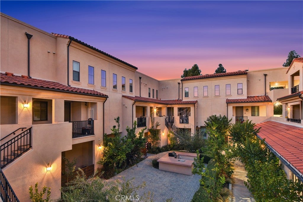 8951 Monte Vista Ave