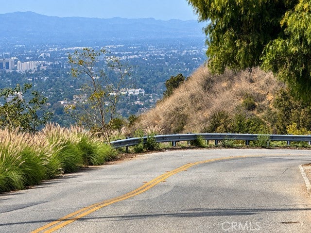 12937 Mulholland Drive
