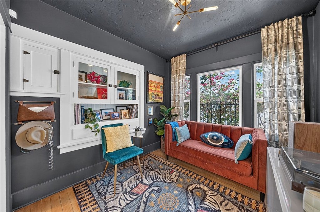 Photo of 523 Olive AVE, Long Beach, CA 90802 (MLS # PW26174923)