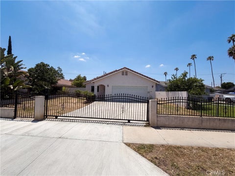 Photo of 1774 7th ST, Riverside, CA 92507 (MLS # IV26114792)