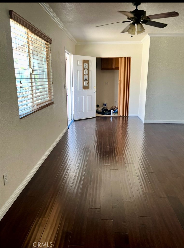 1303 W 109th Place