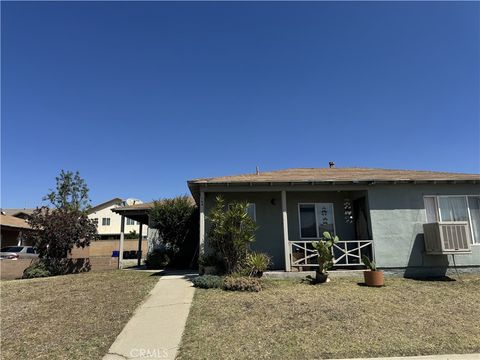 Photo of 580 W Shamrock Street, Rialto, CA 92376 (MLS # CV26076912)